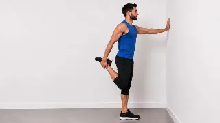 Right Quad Stretch With Wall